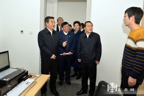 张庆伟在走访省纪委监委机关时强调 加强信息