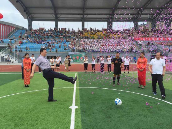 黑龙江省青少年足球联赛在庆安举行